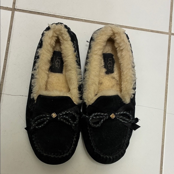 UGG Shoes - UGG Black Moccasin Slippers with Cream Lining